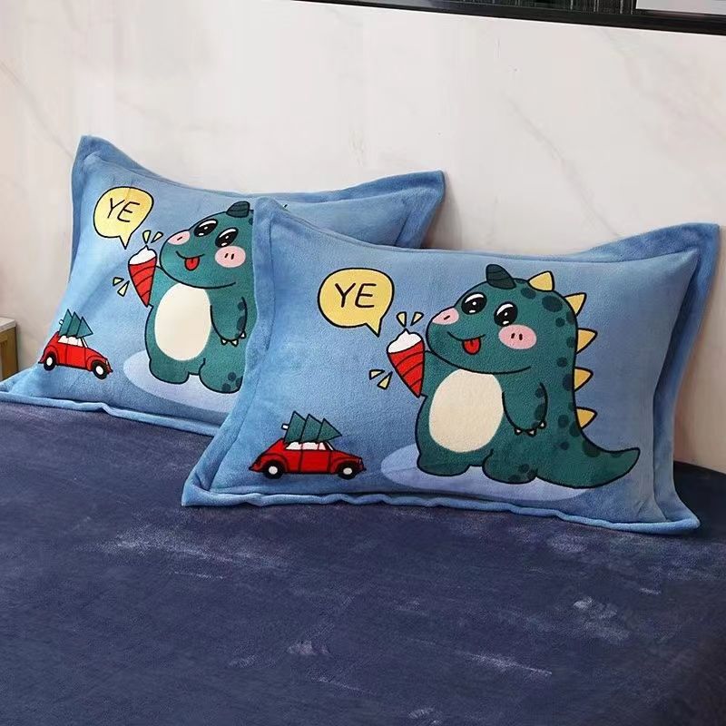 Hello kitty, Hello Kitty, warm pillowcase