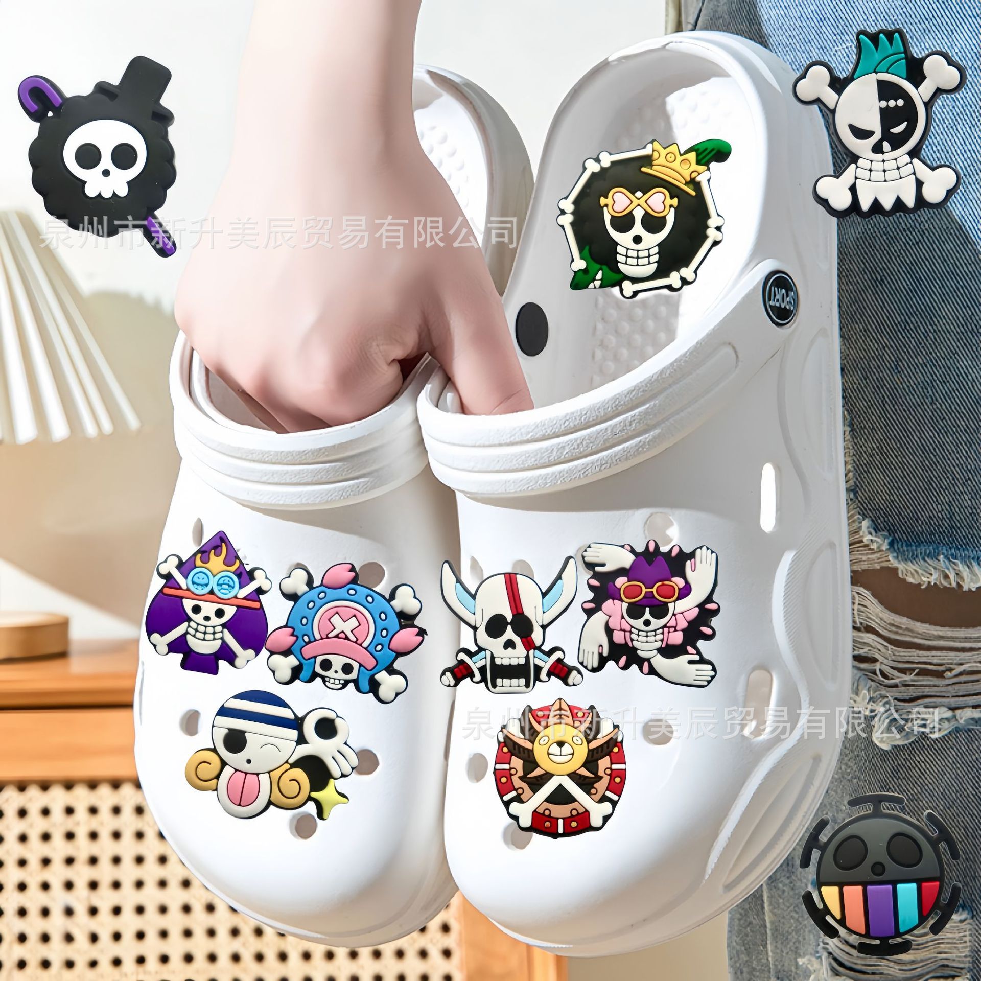 Nuevo una pieza agujero zapatos zapato flor zapato hebilla de dibujos animados clásicos accesorios del zapato hebilla decorativa PVC zapato flor