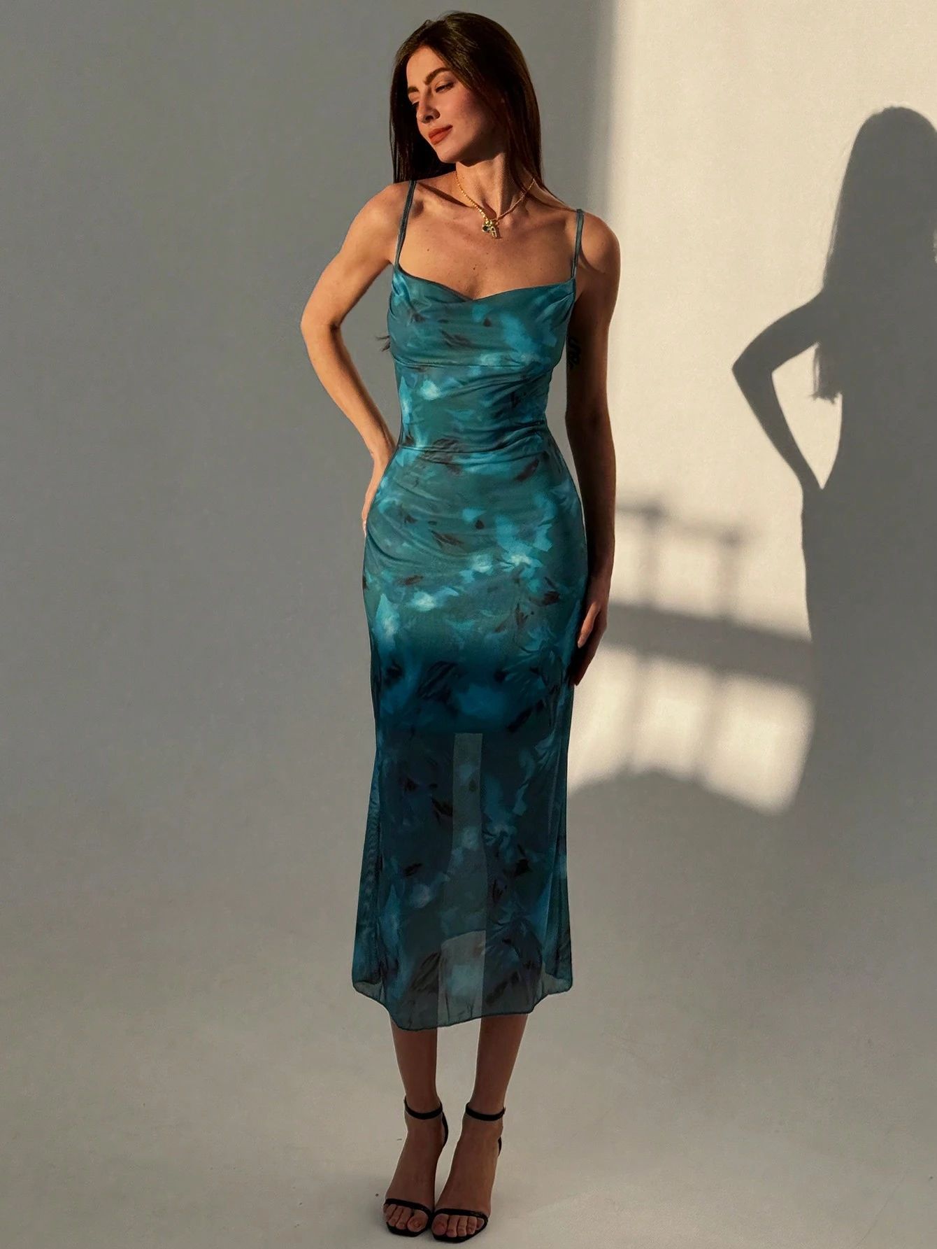 Slim Fit Type Printing Pattern Wholesale Women's Elegant Backless Printing Casual Beach Strap Sleeveless Strap Dress