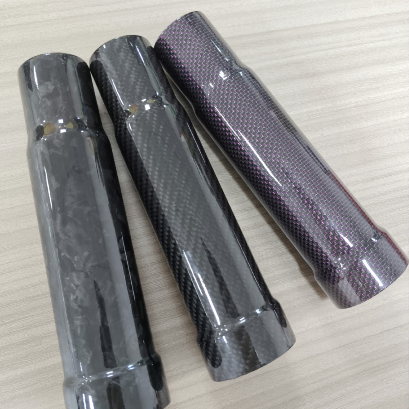 东莞工厂直供3K碳纤维管 高强度碳纤维平纹斜纹锻造纹碳纤维管材