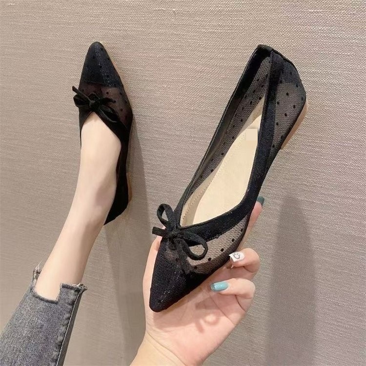 Zapatos de cabeza cuadrada, zapatos de soja de mujer, verano de 2026 nuevos puntos de onda, zapatos de malla transpirables, zapatos de arco superficial con suela suave