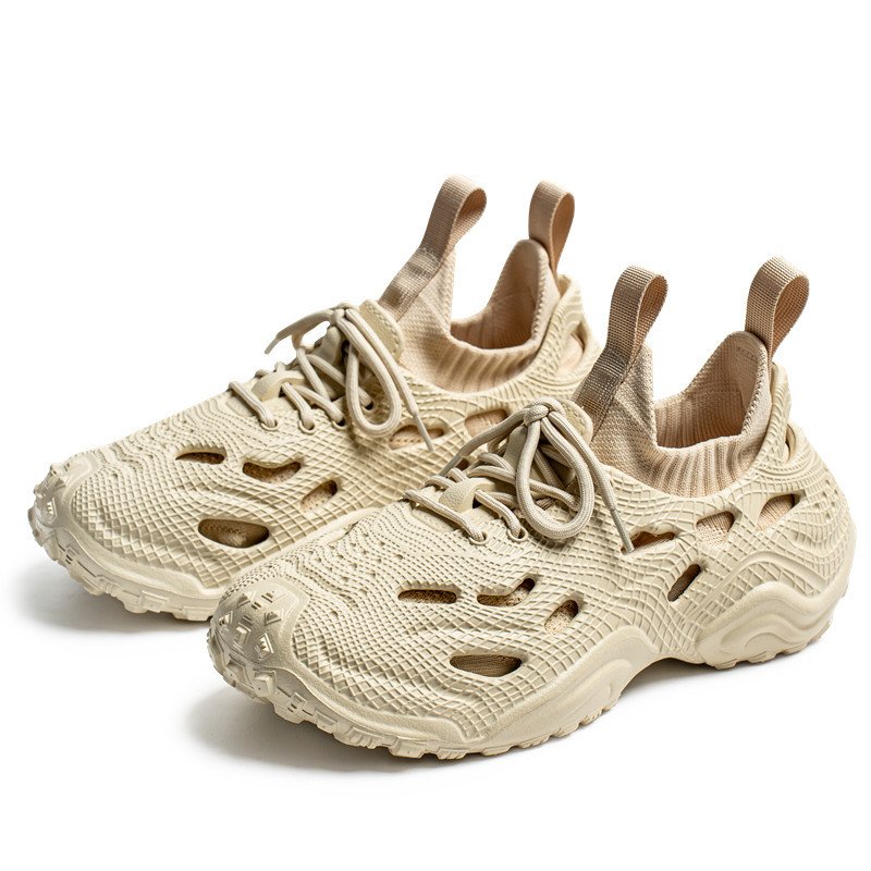 Coco Designer Light Luxury 2025 Xia Kanye Calcetines Zapatos al aire libre con agujeros en la playa Zapatos Douyin Video Sandalias Hombre