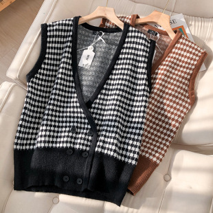 Plaid sweater vest V-neck knitted vest plus fat size women's 300kg fat mm bust 150 wearable
