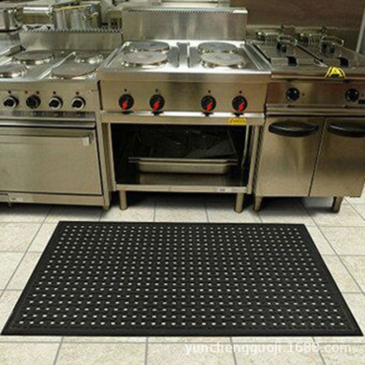 酒店后厨防滑垫  大厅走廊通道铺设孔垫 入户门除尘防滑垫 云程牌