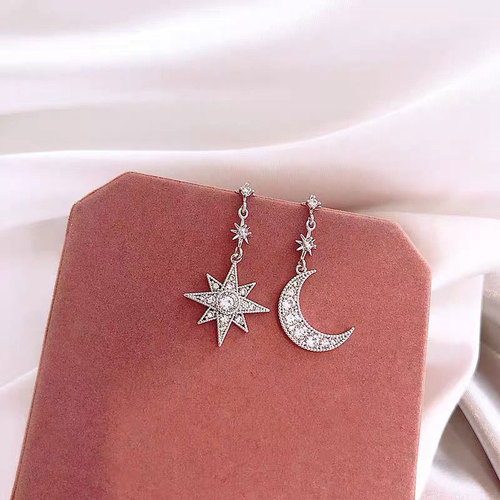 Korean version S925 silver needle asymmetric star crescent moon earrings internet celebrity slimming goddess style earrings sparkling earrings wholesale