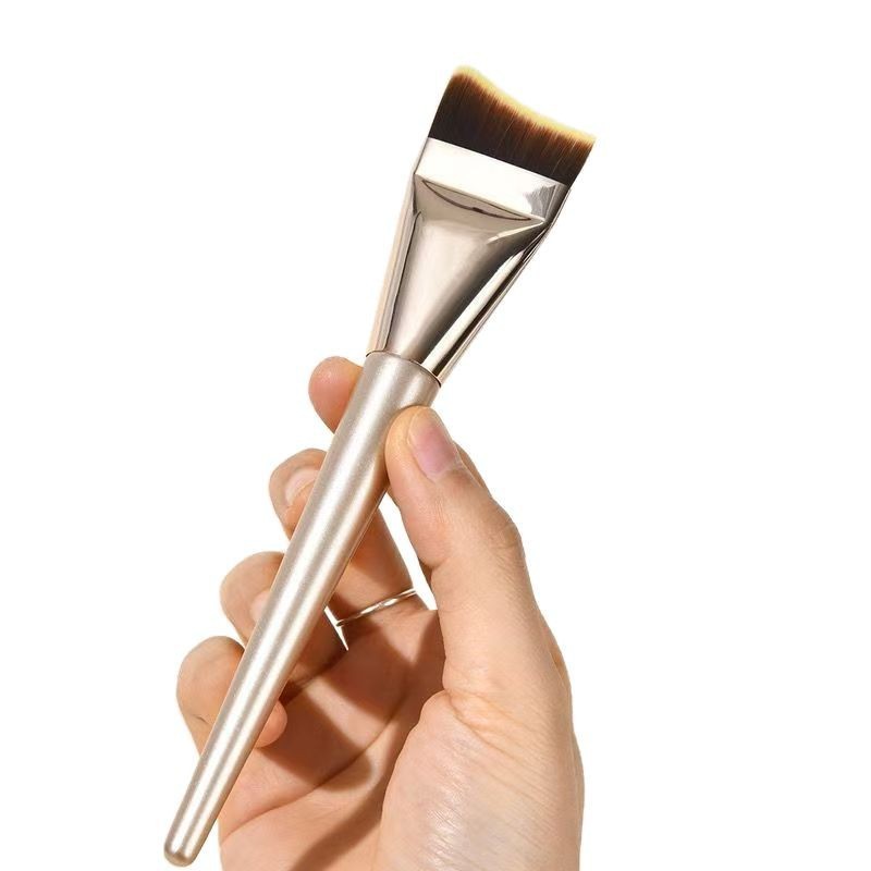 鱼尾粉底刷扁头轻薄无痕不吃粉面膜刷上妆服帖遮瑕打底刷化妆师用|undefined