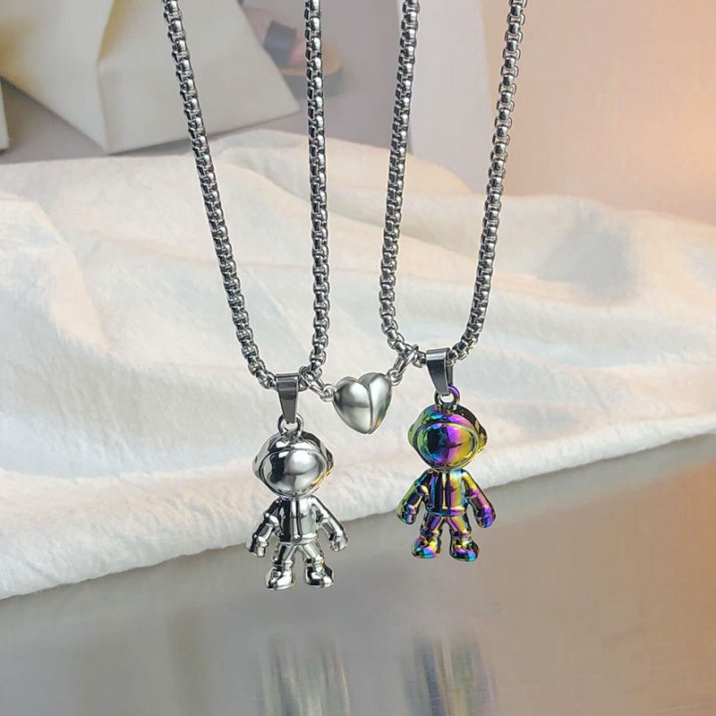 Hip-hop Astronaut Stainless Steel Alloy Couple Pendant Necklace display picture 3
