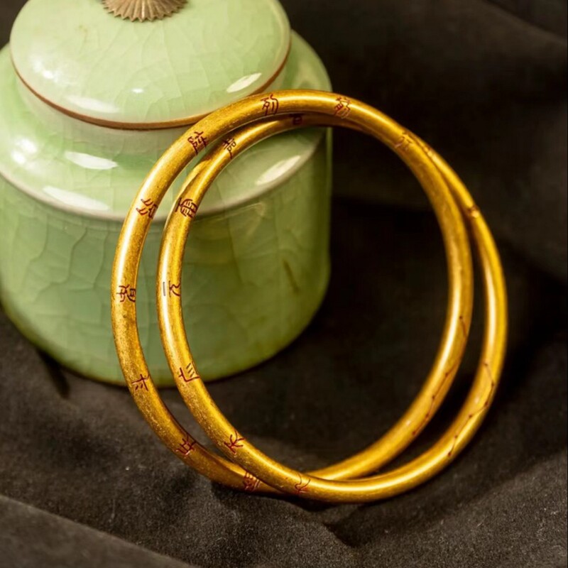 Grizzly Bear Feng Shui Circle Bracelet, Hand-carved Brass Feng Shui Circle Bracelet, Unisex, Versatile, Fashionable and Trendy
