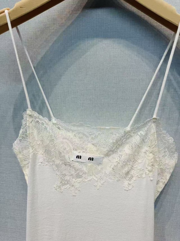Nanyou Women's M Home 25 春夏新作フレンチスタイルレターパッチ年齢軽減レースサスペンダードレス|undefined