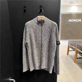 高版本~25石头宽松设计感慵懒风长袖纯色徽章毛衣开衫外套男女款