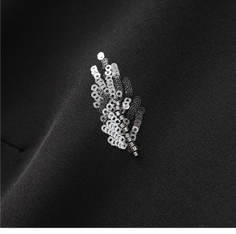 Váy liền thân nữ cổ tròn không tay đính hạt sequins tôn dáng — Màu đen chi tiết 17