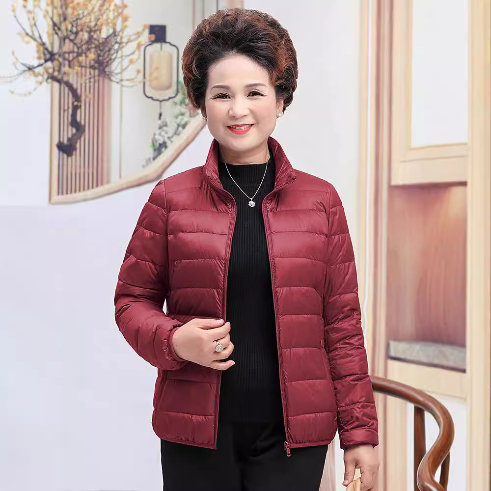 Autumn and winter light 90% white duck down mother's down jacket women's short fashion winter light coat warm winter clothing