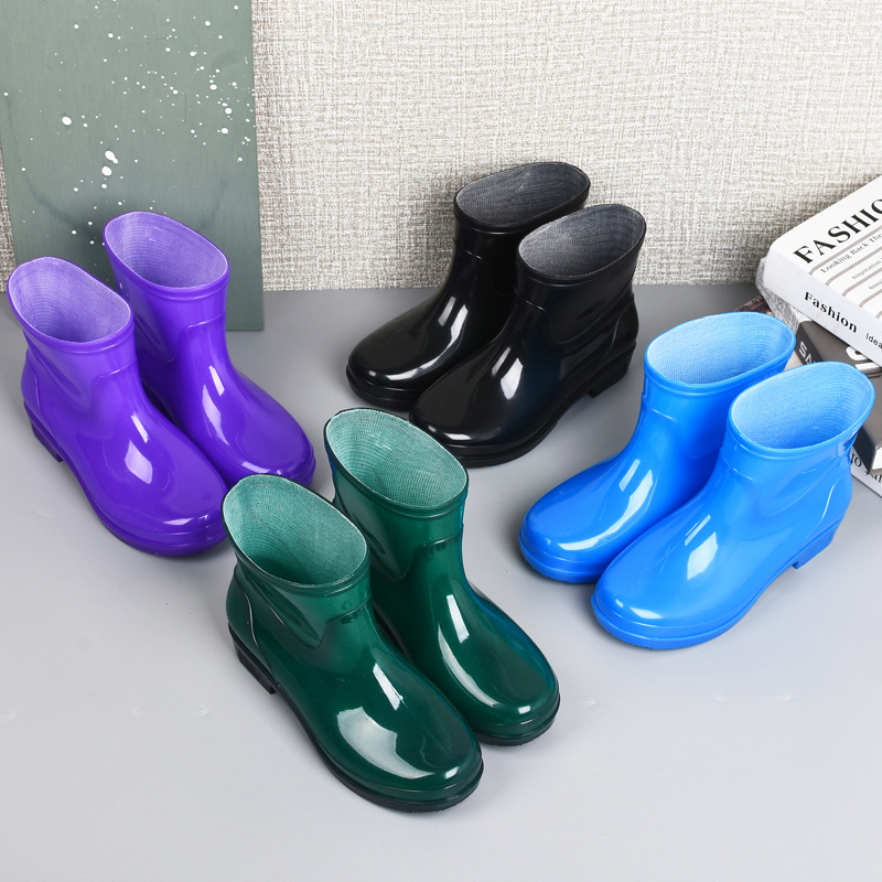Zapatas de lluvia de mujer, botas de lluvia de cacho corto para adultos, zapatos de goma de cocina de barril bajo resistentes al desgaste, impermeables, antideslizantes, zapatos de agua calientes. image 1