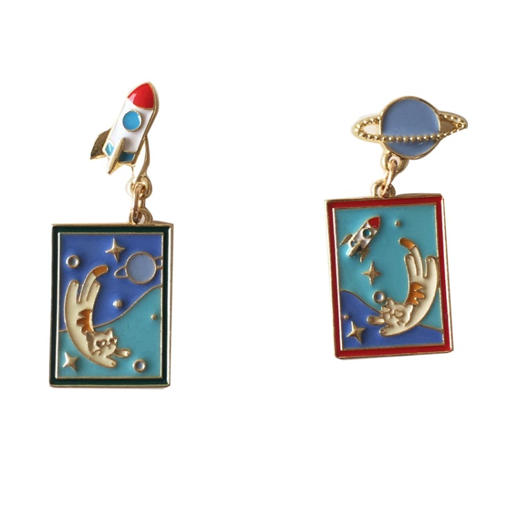 Fashion Aerospace Cat Dripping Oil Earrings display picture 8