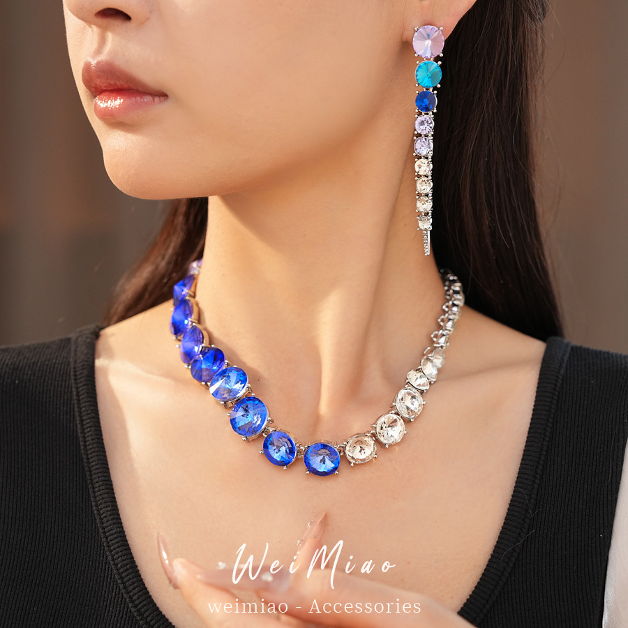 Collar ajustable de diamante redondo gradiente ligero de lujo nicho cadena de clavícula personalidad estilo de moda conjunto de joyería