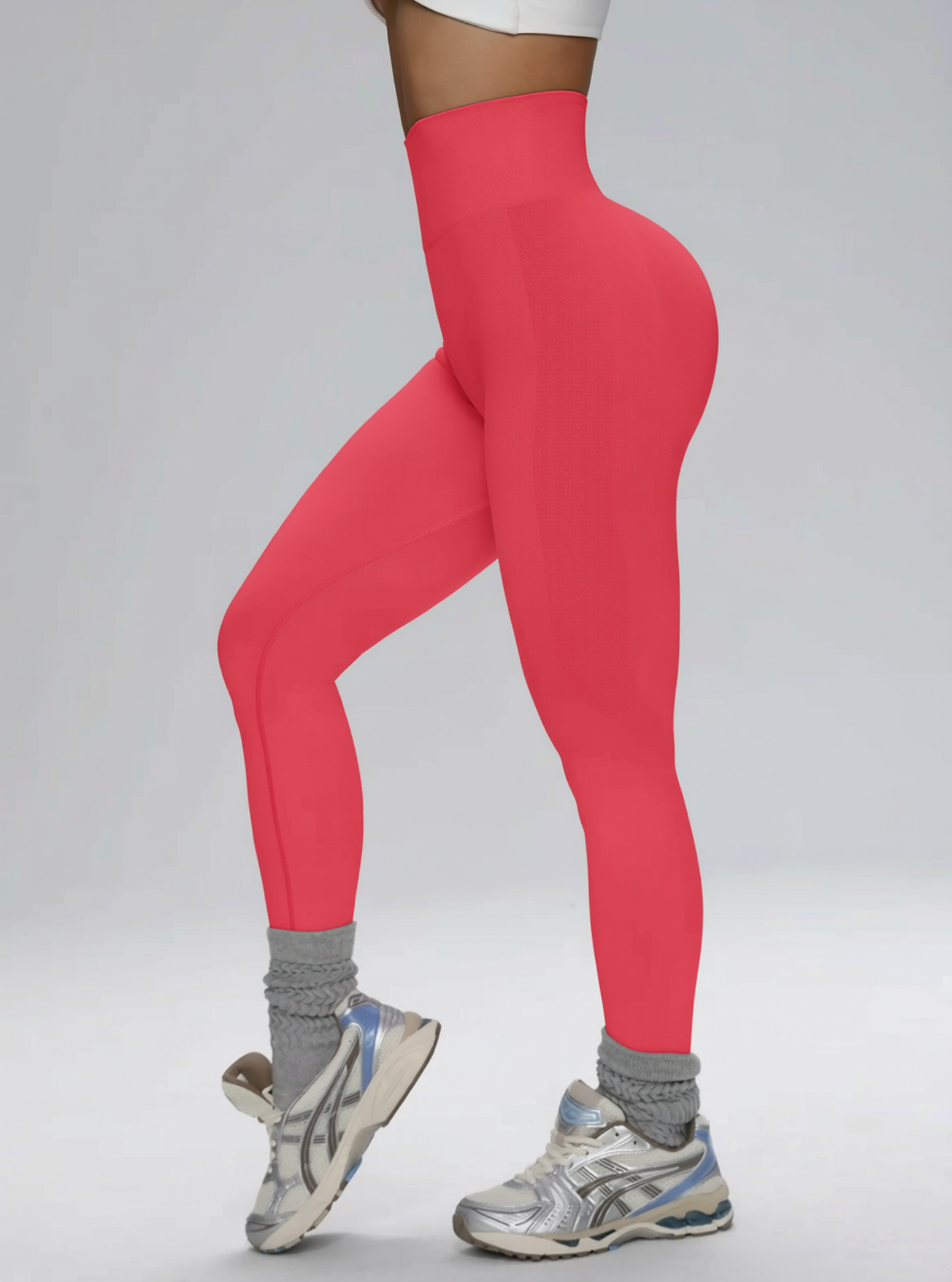 Europa y los Estados Unidos sin costuras cintura alta pantalon de gimnasio de alta cadera para mujeres corriendo al aire libre apertado nueve pantalones de pelusa de miel