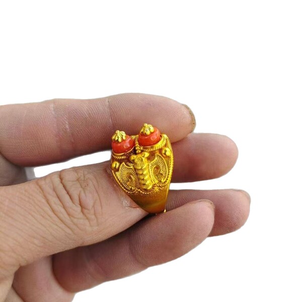 Retro ethnic classic design sophisticated fashionable ring
