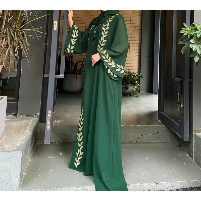 Cross-border Middle East Dubai Turkey Fashion Street Chiffon V-neck Embroidered Long dress Robe with Headscarf