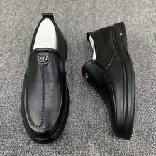 春季新款商务休闲鞋男士套脚皮鞋爸爸鞋软底鞋子一脚蹬懒人鞋