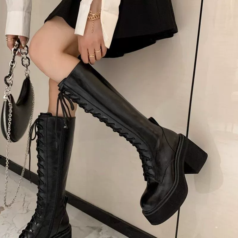 Приливные ботинки женские маленькие толстые ножки рыцарь сапоги 2023 новые летние толстые шнурки высокие ботинки Мартин