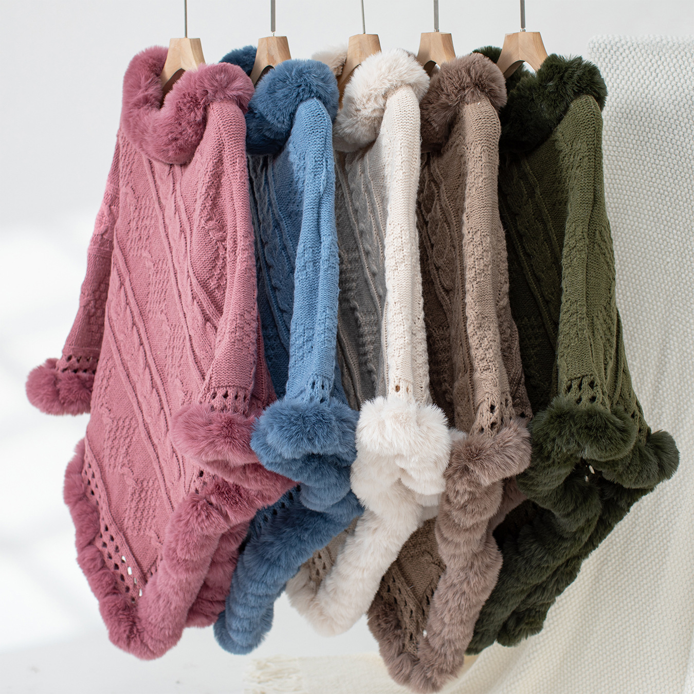 Damenbekleidung Nieselregen Lose Große Größe Herbst Und Winter Warmer Kaninchenfellkragenmantel Neue Grobe Zopfmusterpulloverjacke_voghion.com