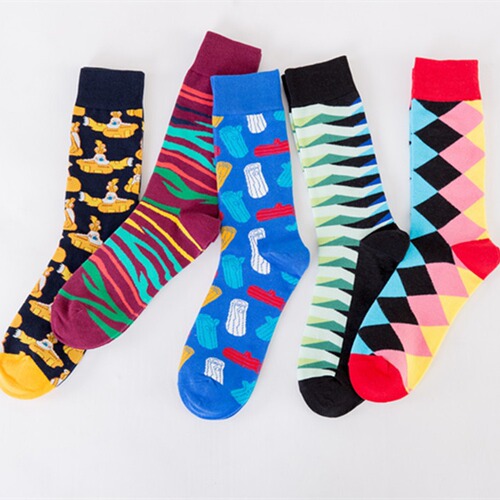 Autumn and winter new trendy men's socks, street skateboard socks, casual colorful submarine large size men's socks wholesale