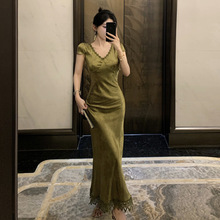 2420跨境外贸女装批发东南亚新中式V领露背缎面收腰显瘦连衣裙
