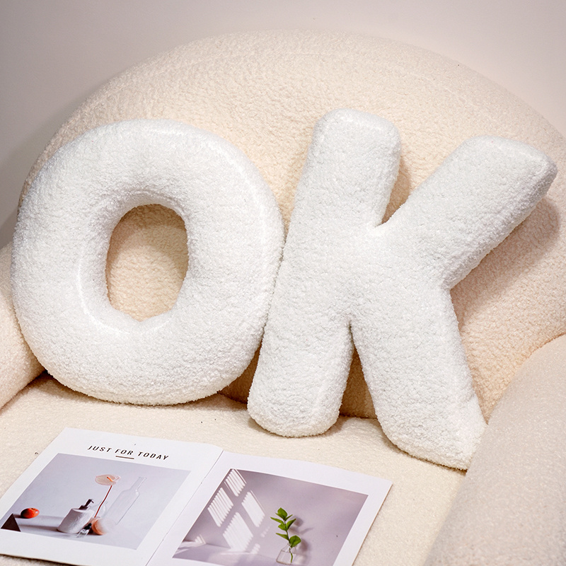 Cojín de Peluche con Forma de Letra de Felpa Decorativo para Fotografía image 3
