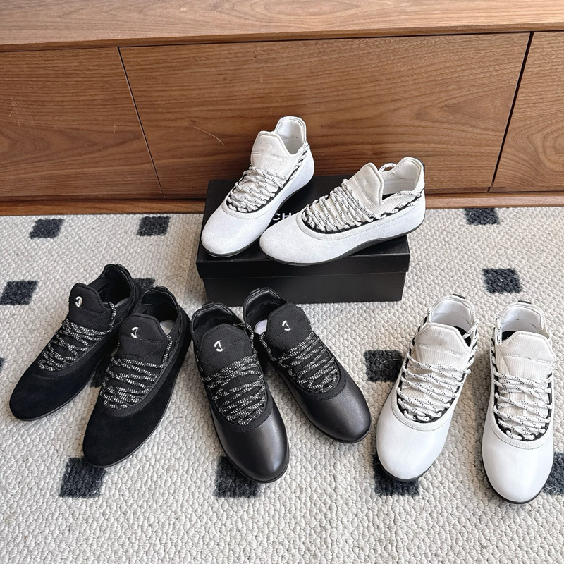 High-End 26A Chanel-Style Genuine Leather Round-Toe Color-Blocked Low-Top Flat Lace-Up Fashion Sports Casual German Training Shoes for Women High-End 26A Chanel-Style Genuine Leather Round-Toe Color-Blocked Low-Top Flat Lace-Up Fashion Sports Casual German Training Shoes for Women