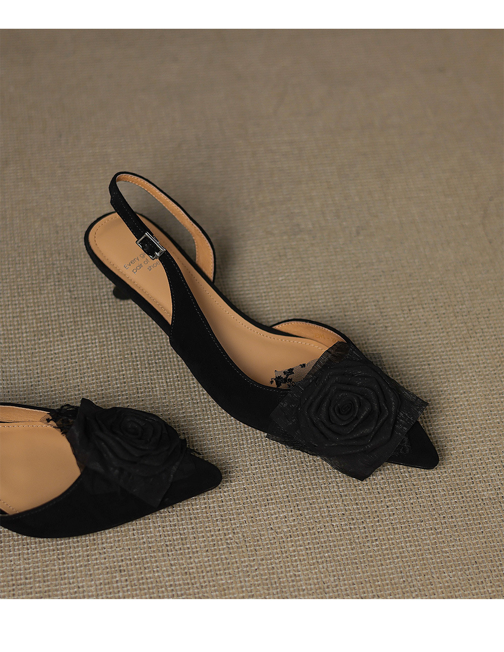 Sandal cao gót nữ hở mũi quai ngang đính hoa, gót 4 cm — Da cừu đen chi tiết 20