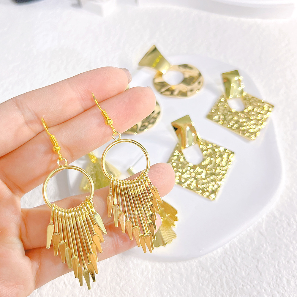 1 Pair Elegant Leaves Plating Metal Drop Earrings display picture 5