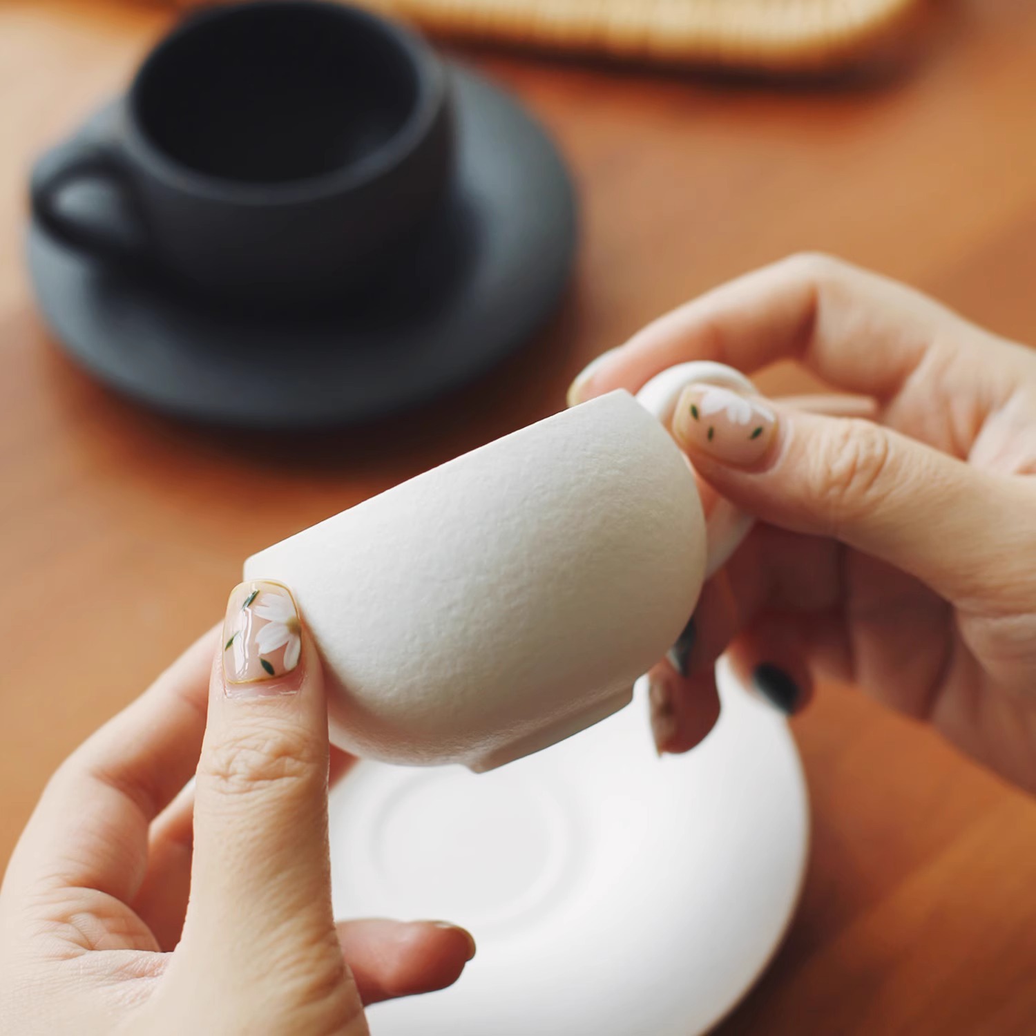 Espresso casero para la tarde, taza de té, un plato para parejas, taza de café de alto valor, plato, taza de té exquisita