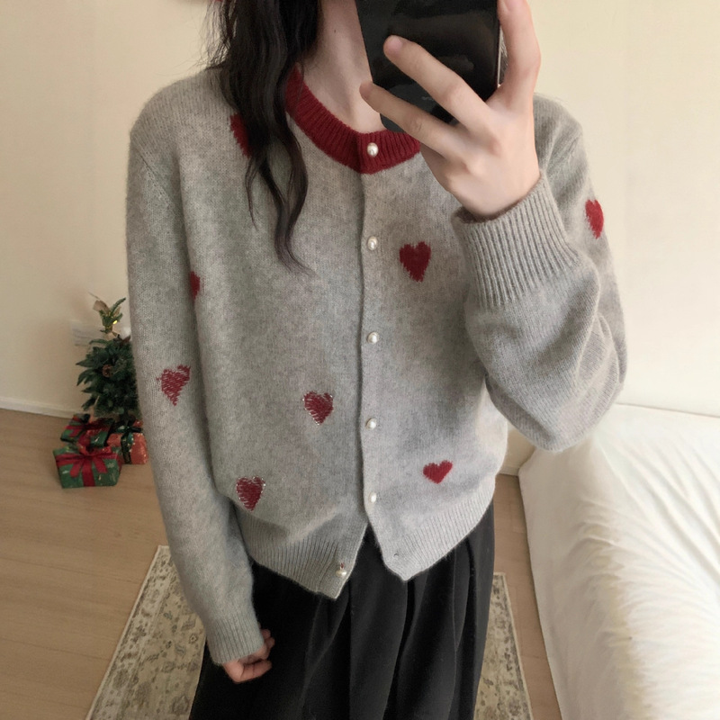 25 Years Winter Women's Woolen Knitwear Korean Style Gentle Christmas Style Heart Cardigan Wool Camel Velvet Knitwear Knitwear