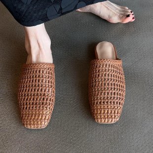 Versión de piel de oveja ~ Sandalias de malla tejida a mano, sandalias de Baotou, estilo francés, todo fósforo, hueco, medias pantuflas planas de cabeza cuadrada
