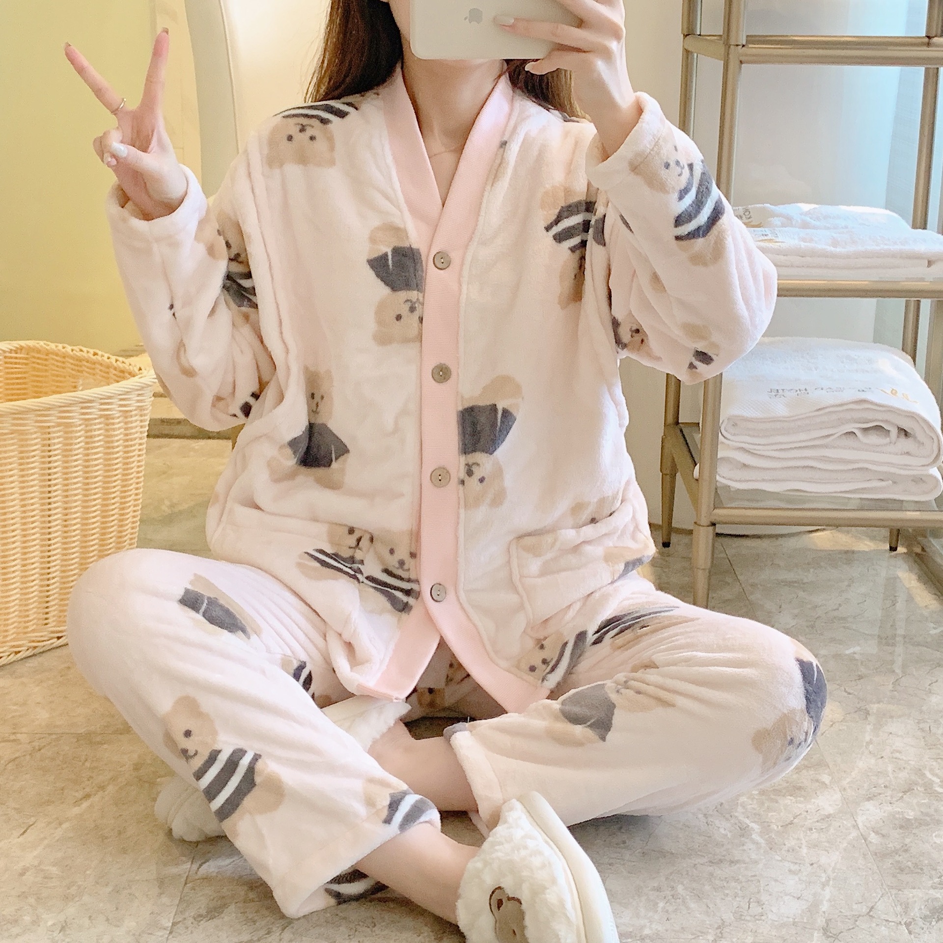 A set of maternity pajamas and winter nightgowns made of flannel, suitable for pregnant women, weighing 200 pounds, with long sleeves and warm, comfortable cotton lining.