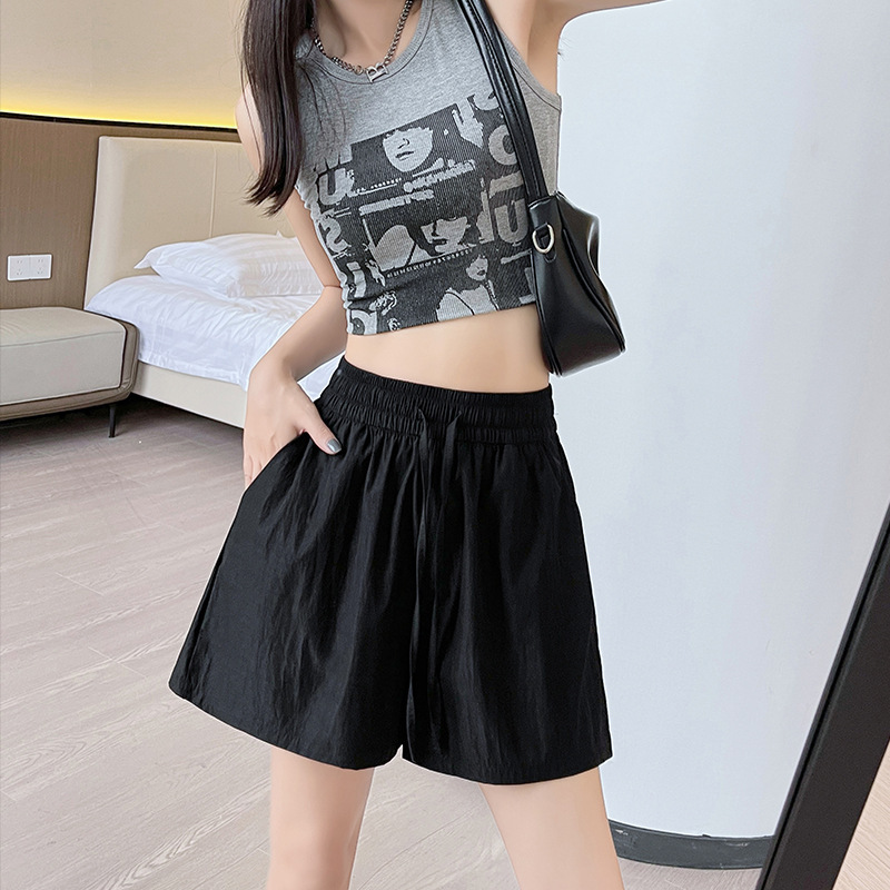 검은색
