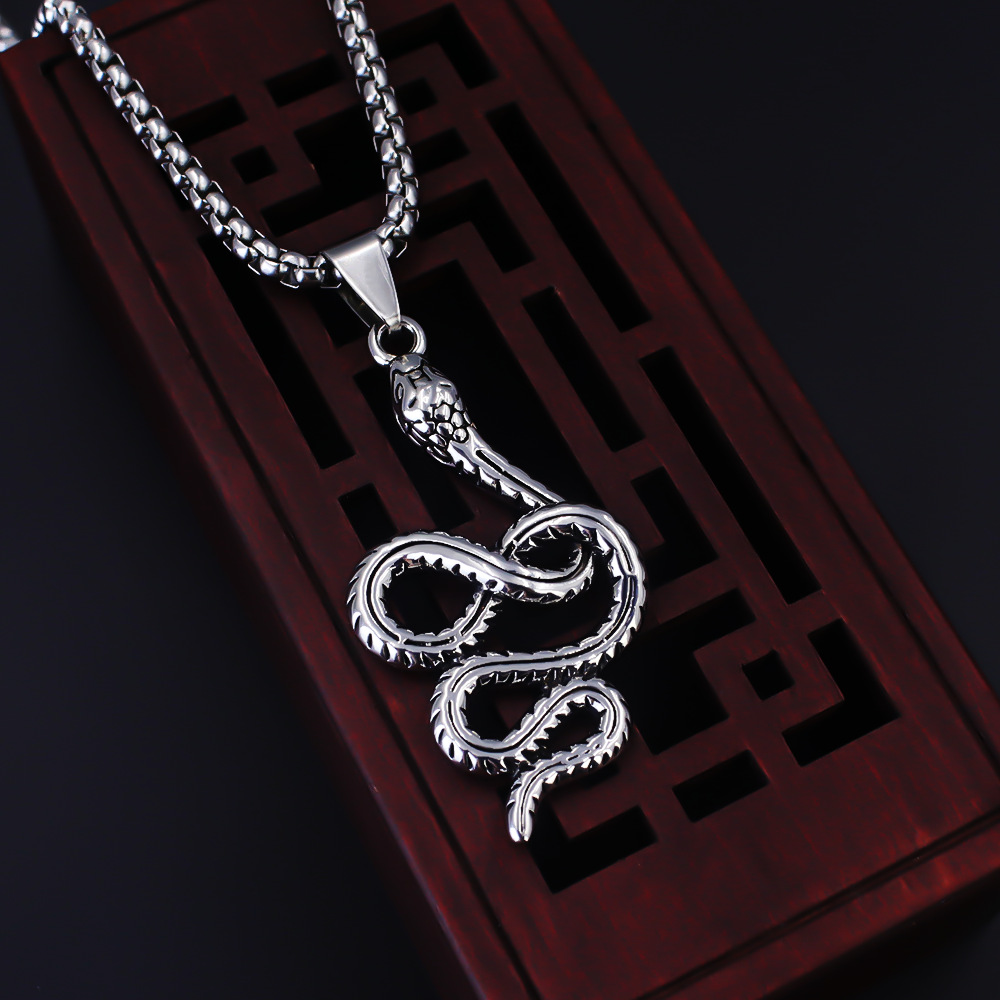 Little snake + steel chain