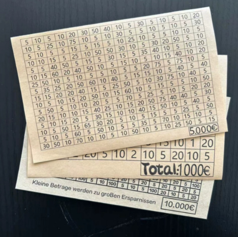 El depósito de madera solo puede depositar o retirar el plan de ahorro digital, el papel moneda, las monedas se pueden almacenar en adornos de escritorio de alto valor nominal.