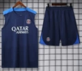 2526 Paris Blue