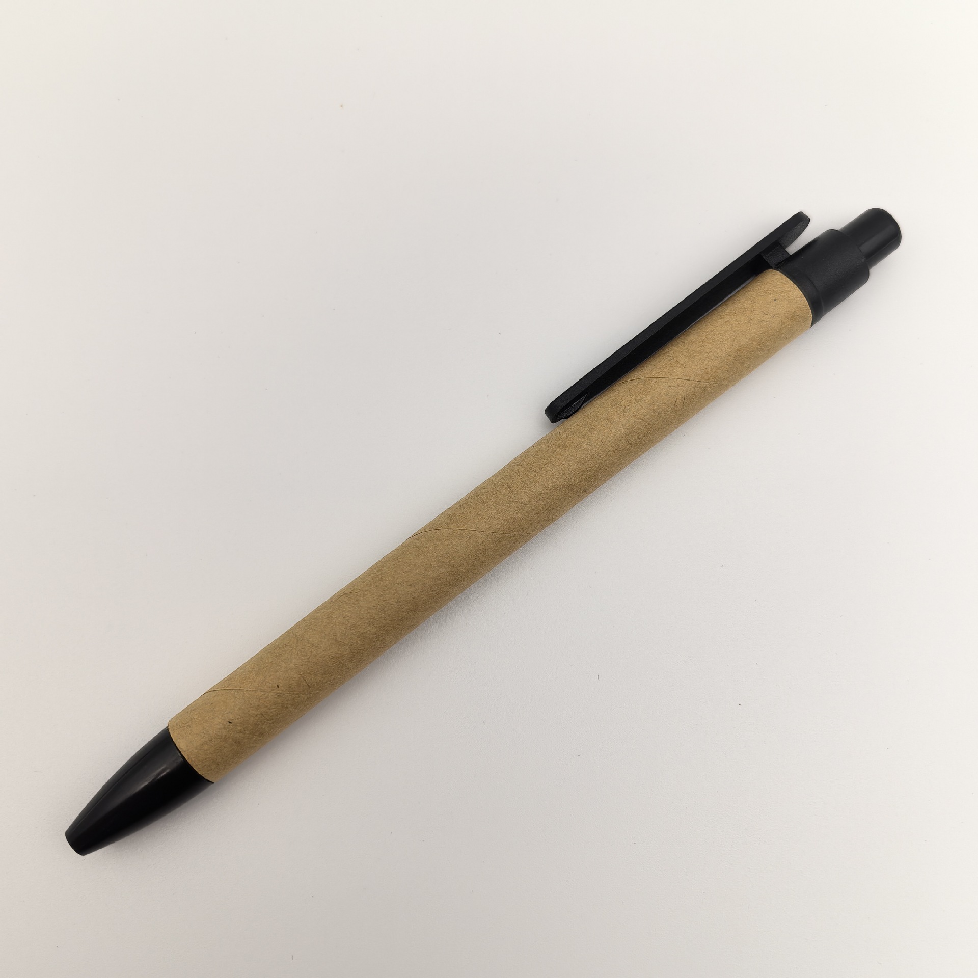 Papel kraft al por mayor bolígrafo de tubo de papel movido bolígrafo de diseño de pinza en forma de sauce bolígrafo de regalo publicitario bolígrafo oval bolígrafo de papel al por mayor
