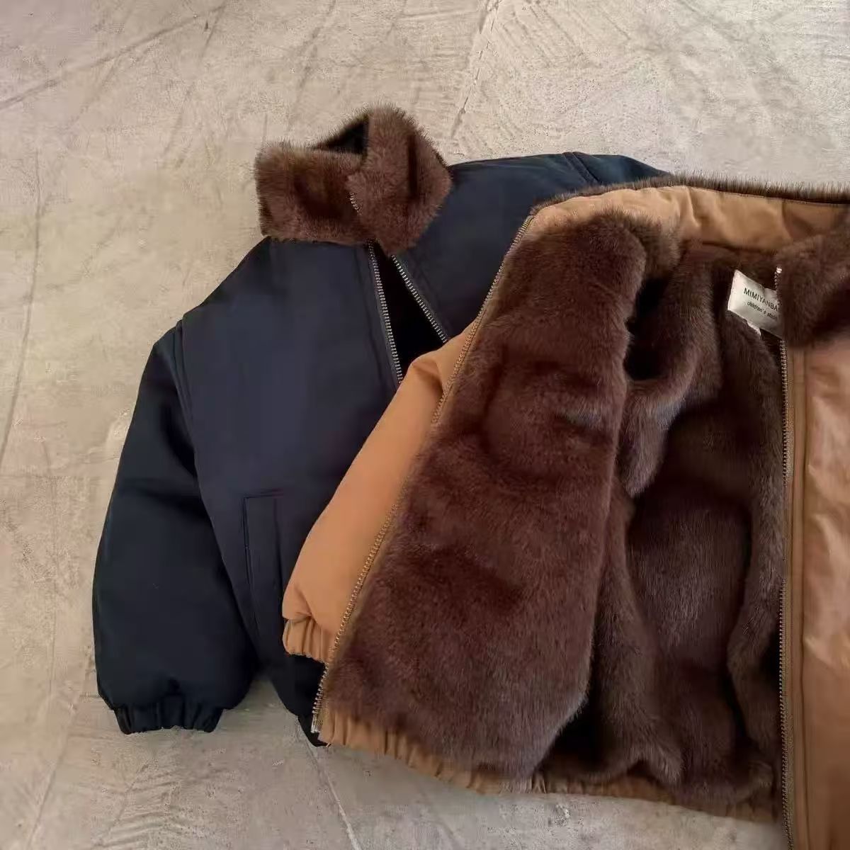 Uşaq üçün yun astarlı qış gödəkçəsi, xəz yaxalıqlı