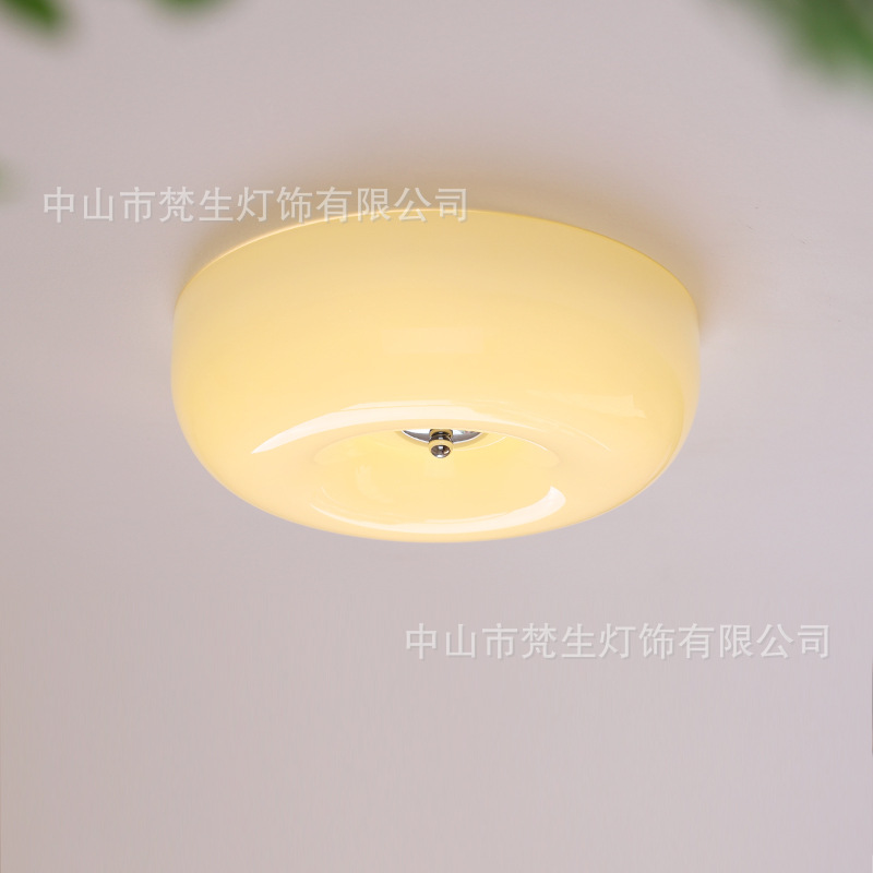 French vintage cream ceiling lamp for bedroom, antique-style, minimalist dining room, study, balcony, corridor, glass lighting