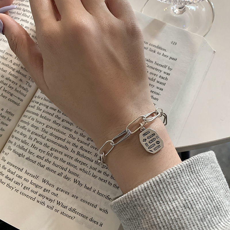 Retro brand small design bracelet with letters