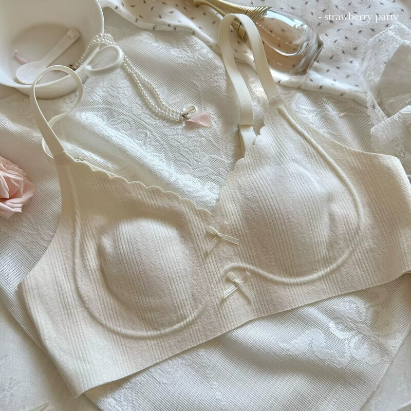 Perfume Lemon~French-Style Gentle Seamless Rabbit Ear Cup Bra for Women with Large Busts, Minimizing Effect, Wireless Thin Summer Bra
