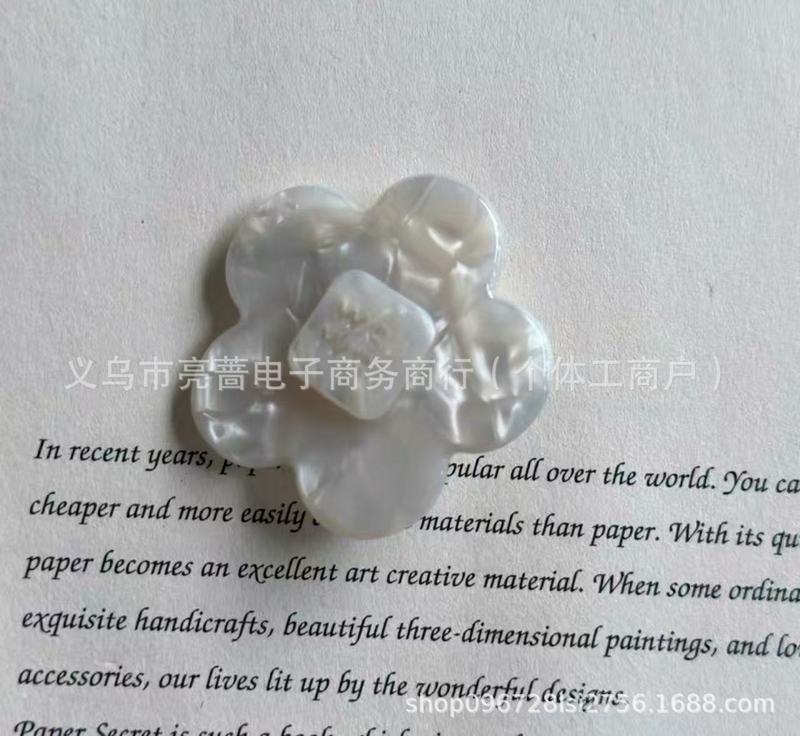 2025徐璐字母款醋酸蝴蝶结鸭嘴发夹刘海边夹可爱少女时髦碎发整理|undefined