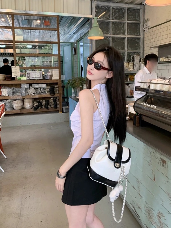 纯欲无袖挂脖衬衫女夏季修身显瘦条纹衬衣设计感小众收腰短款上衣|undefined