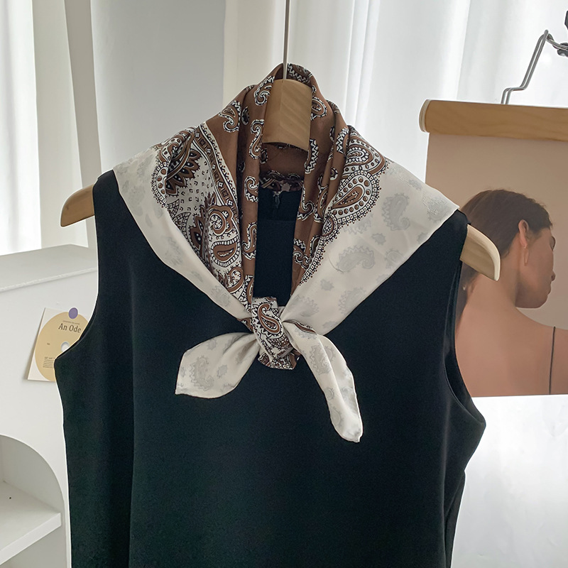 Bufanda de seda, bufanda cuadrada pequeña, nueva flor de anacardo, bufanda de seda de imitación, protección para el cuello de alta calidad, bufanda, chal, diadema