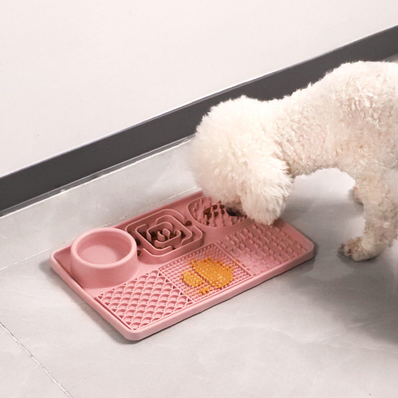 Estera de lamido de mascotas de silicona caliente transfronteriza para mascotas vajilla para mascotas perro lamiendo estera mantel lechón estera de comida lenta para perros