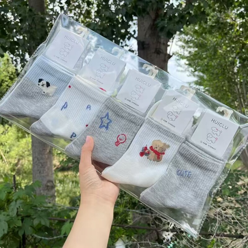 男式女式运动袜秋冬新款字母卡通动物花型中筒棉袜百搭简约跑量|undefined