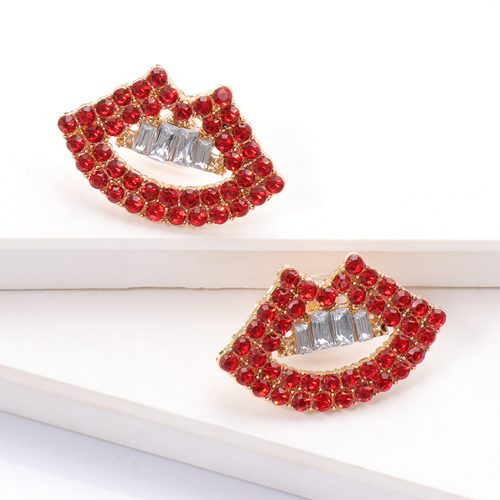 Boucles D&#39;oreilles En Alliage De Diamant À Lèvres Rouges À La Mode En Gros display picture 5